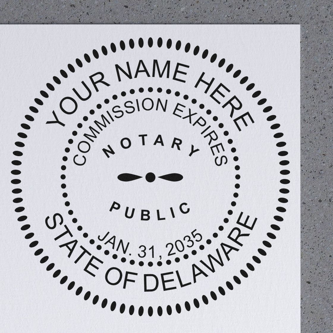 Delaware Round Notary Kit with Rubber Stamps