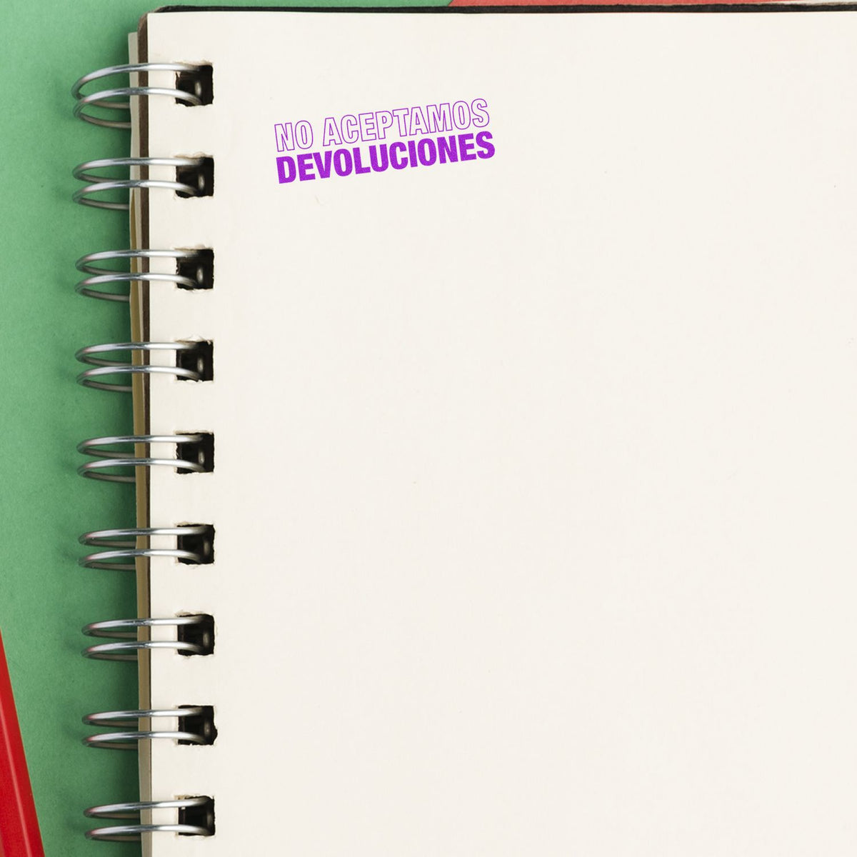 Large Self-Inking No Aceptamos Devolucions Stamp In Use